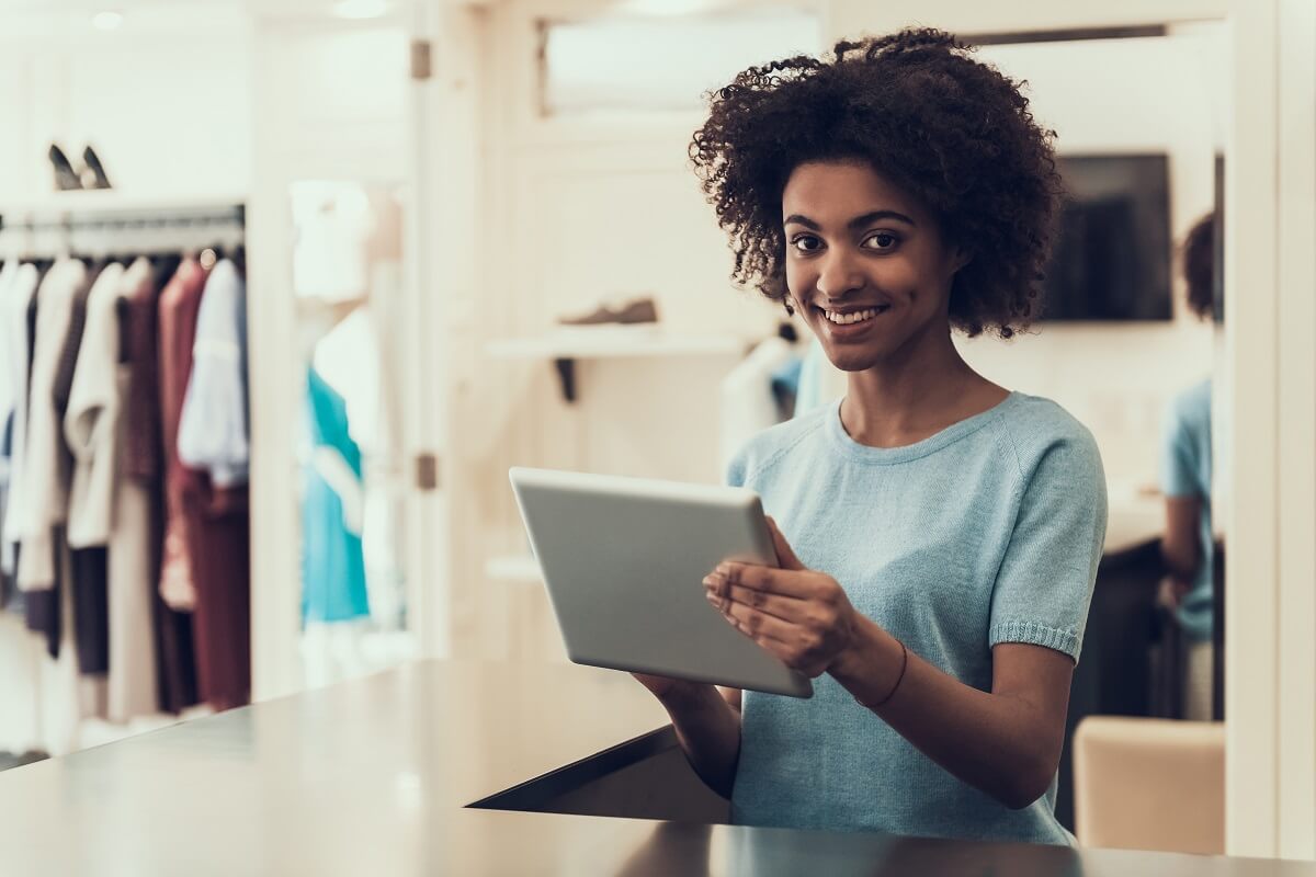 tips for retail managers, reduce retail labor costs, tips for scheduling retail employees